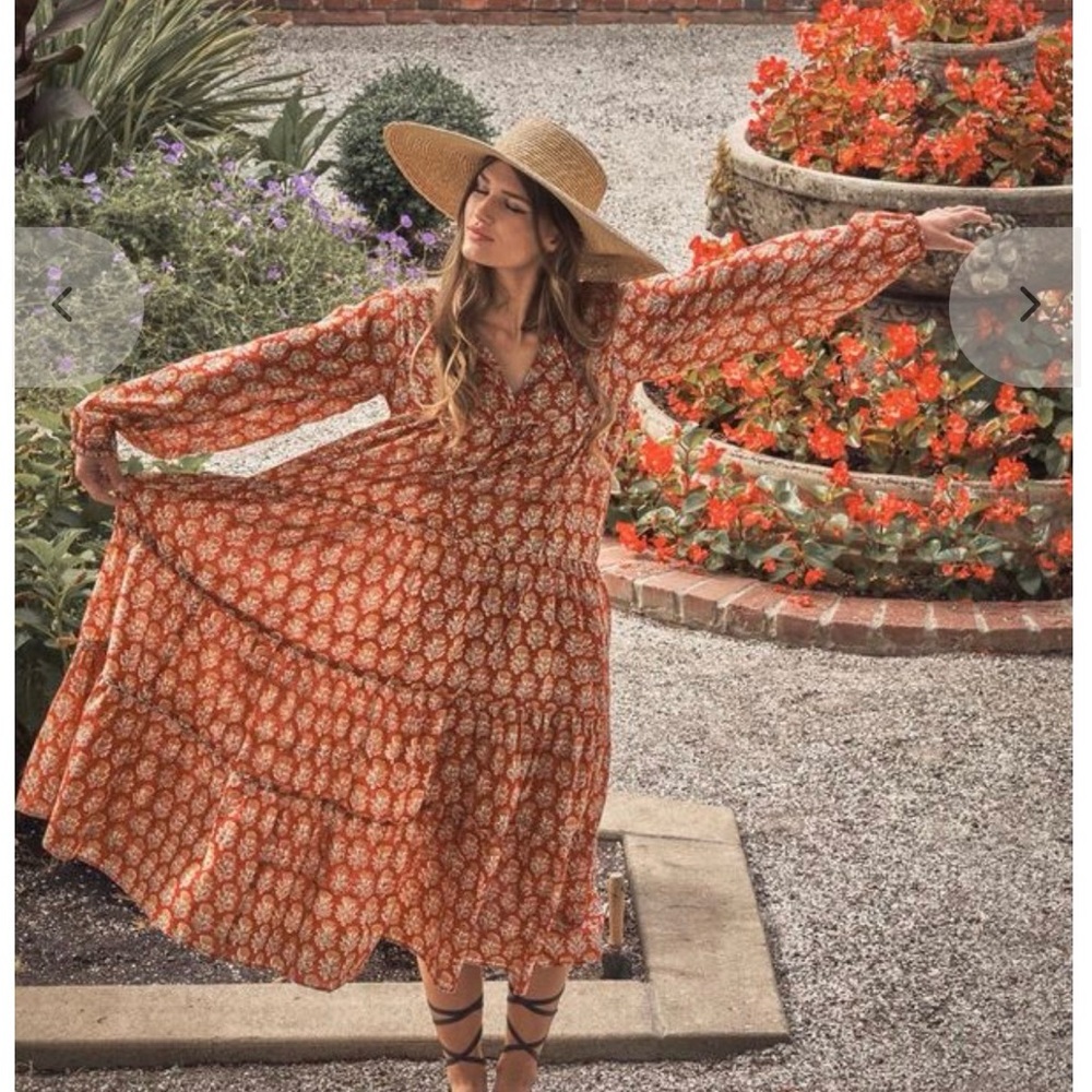 Maelu Willow Midi Dress Size Small